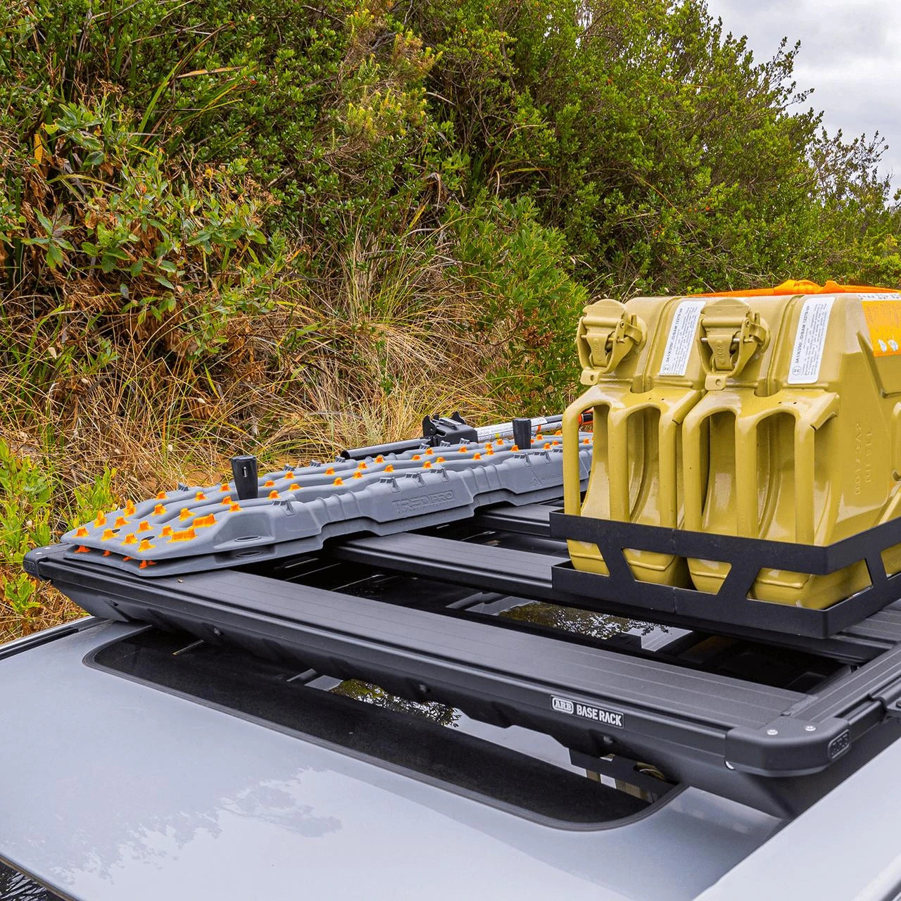 ARB BASE Rack Mount Kit with Wind Deflector - Toyota Land Cruiser 200 Series 2007-2021
